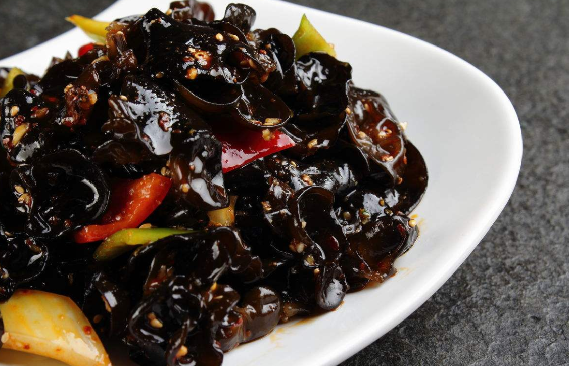 红油木耳制作方法