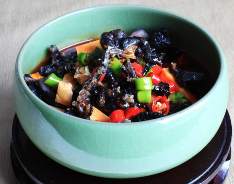 红油木耳制作方法